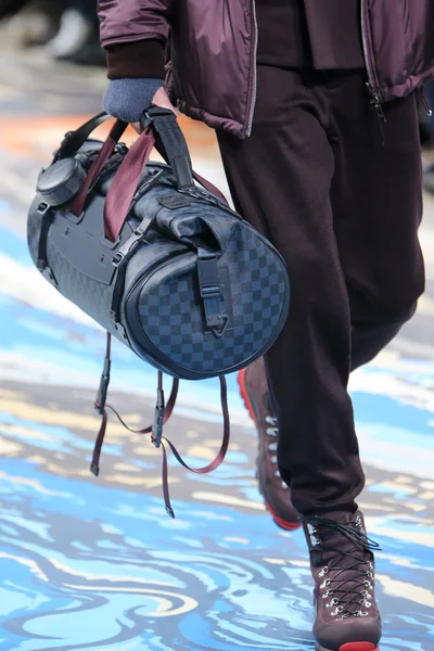 Look 35